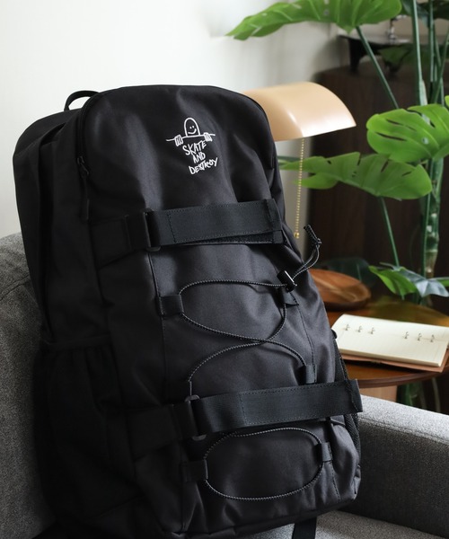 THRASHER ブラックバックパック セール】THRASHER W CLIP PACK リュック（バックパック/リュック