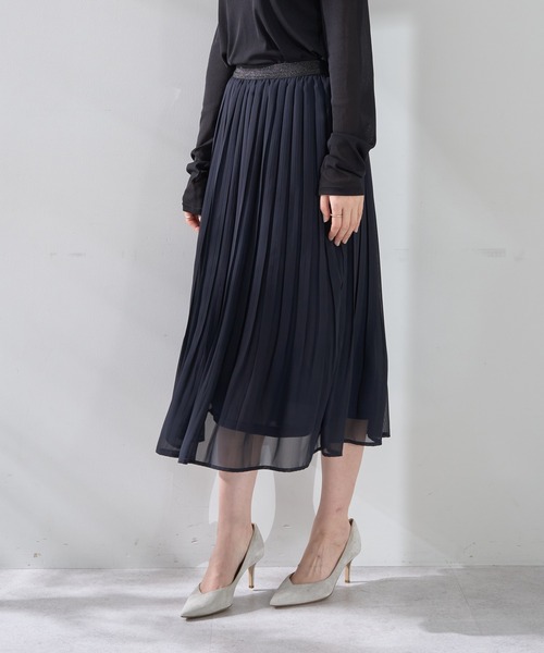 YECCA VECCA(イェッカヴェッカ)の「プリーツシフォンスカート(スカート・レディース・ネイビー・M)」の2枚目の写真