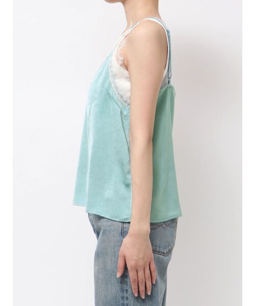 Ungrid(アングリッド)の「レースデザインサテンキャミソール(キャミソール・レディース・ピンク/ブラック/ブルー・FREE)」の11枚目の写真