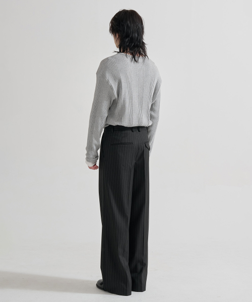 JUAN HOMME(ジュアンオム)の「ピンストライプワイドトラウザー(ブラック)(スラックス・メンズ・ブラック・SMALL/LARGE/MEDIUM)」の5枚目の写真