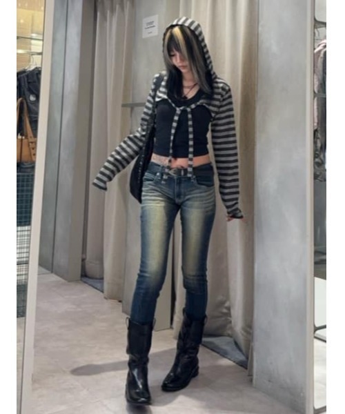 LAGUA GEM(ラグアジェム)の「BORDER HOODIE CUT ボレロ(カーディガン/ボレロ・レディース・ライトイエロー/グレー/ベージュ・FREE)」の7枚目の写真