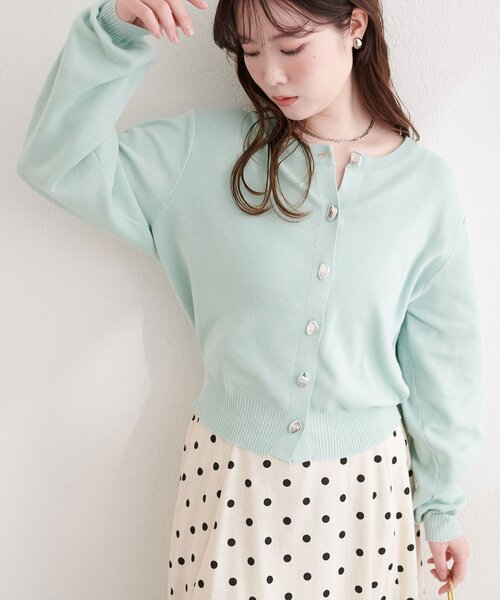 natural couture(ナチュラルクチュール)の「リサイクルポリニュアンス釦カーデ(カーディガン/ボレロ・レディース・アイボリー/ミント/ピンク/チャコールグレー/グレー・FREE)」の4枚目の写真