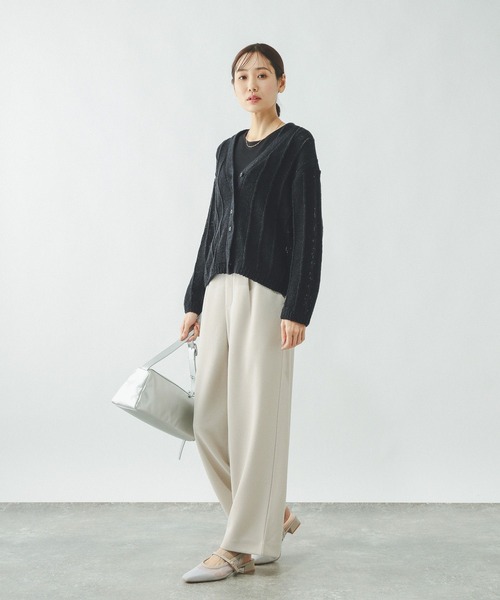 GLOBAL WORK(グローバルワーク)の「リネンコットンMIXVネックカーディガン/636130(カーディガン/ボレロ・レディース・グレイッシュベージュ/ブラック/オフホワイト・LARGE/MEDIUM)」の11枚目の写真