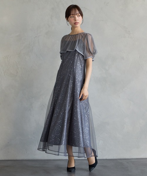 AIMER(エメ)の「2WAYチュールショート丈ブラウス×ホイルドットキャミソールワンピース 2点セットパーティードレス 結婚式 お呼ばれ ドレス 20代 30代(ドレス・レディース・チャコールグレー/オールドローズ系/グレイッシュブルー・MEDIUM/SMALL)」の4枚目の写真