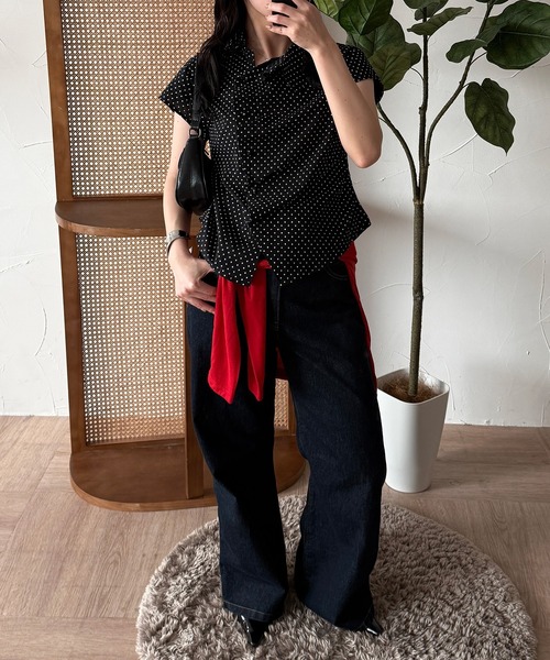 MUHET（ミュエータ）の「gather design shirt blouse / ギャザーデザインブラウス（シャツ/ブラウス・レディース・ベージュ/ライトブルー/ブラック・FREE）」の20枚目の写真