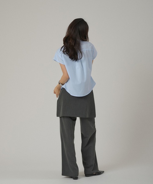 MUHET（ミュエータ）の「gather design shirt blouse / ギャザーデザインブラウス（シャツ/ブラウス・レディース・ベージュ/ライトブルー/ブラック・FREE）」の6枚目の写真