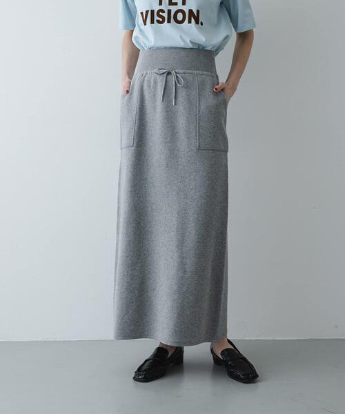 SENSE OF PLACE by URBAN RESEARCH(センスオブプレイスバイアーバンリサーチ)の「『洗濯可』スウェットライクニットスカート(スカート・レディース・グレー・ONE)」の1枚目の写真