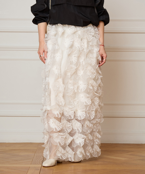 IENA LA BOUCLE(イエナラブークル)の「IENA LA BOUCLE フラワーモチーフオーガンジースカート(スカート・レディース・ホワイト・FREE)」の5枚目の写真