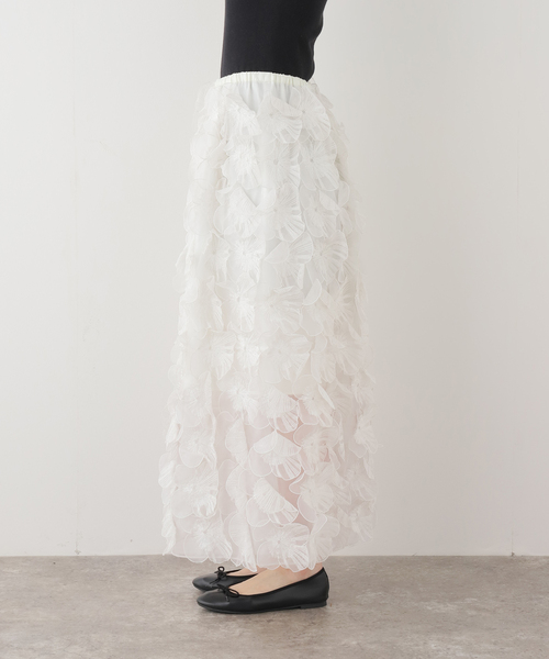 IENA LA BOUCLE(イエナラブークル)の「IENA LA BOUCLE フラワーモチーフオーガンジースカート(スカート・レディース・ホワイト・FREE)」の14枚目の写真