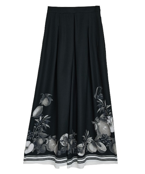 Ameri（アメリ）の「MEDI FRUIT SCARF PATTERN TUCK PANTS（Tシャツ/カットソー・レディース・ブラウン/アイボリー/ブラック・SMALL/MEDIUM）」の14枚目の写真