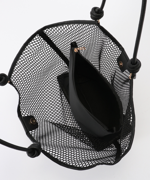 B.C STOCK(ベーセーストック)の「メッシュ編みトートバッグ(トートバッグ・レディース・ブラック/ブラウン・FREE)」の6枚目の写真