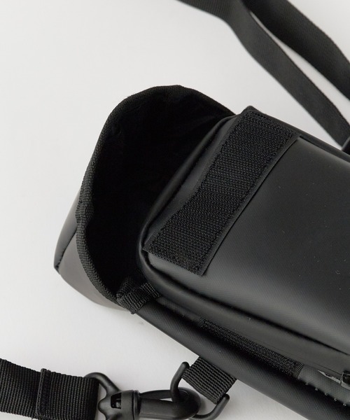 POLeR（ポーラー）の「POLeR/ポーラー StreamR MULTI MOBILE CASE スマホ ポーチ ケース 2026年春夏（ショルダーバッグ・メンズ・ブラック・ONE SIZE）」の7枚目の写真