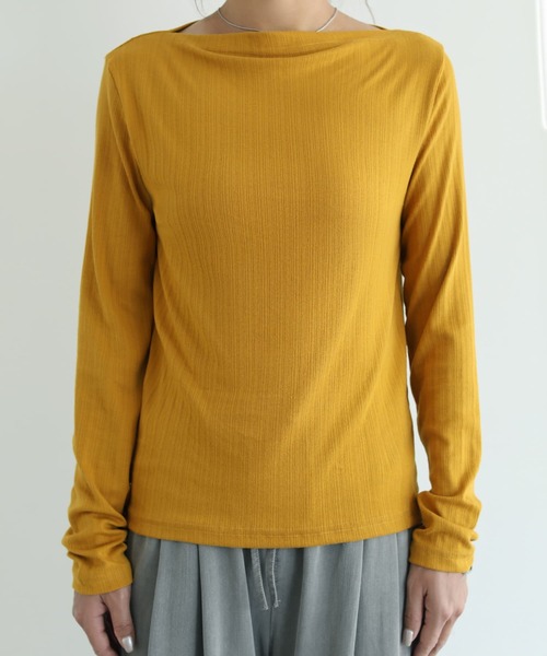 STYLE DELI（スタイルデリ）の「やわらかボートネックカットソートップス（Tシャツ/カットソー・レディース・ブラック/ホワイト/イエロー系・FREE）」の16枚目の写真