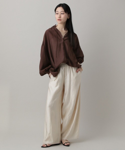 A part by（アパートバイ）の「ギャザーネックオーバーブラウス（シャツ/ブラウス・レディース・ブラウン系その他/オフホワイト/ライトブルー・FREE）」の12枚目の写真