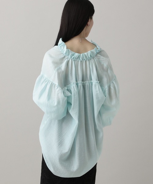 A part by（アパートバイ）の「ギャザーネックオーバーブラウス（シャツ/ブラウス・レディース・ブラウン系その他/オフホワイト/ライトブルー・FREE）」の21枚目の写真