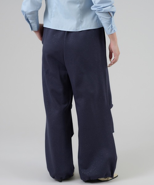 apres jour mignon（アプレジュールミニョン）の「【セットアップ着用可能】キラキラパラシュートパンツ（スウェットパンツ・レディース・チャコールグレー/ブラック/ネイビー/杢グレー/オフホワイト・LARGE/MEDIUM/SMALL）」の8枚目の写真