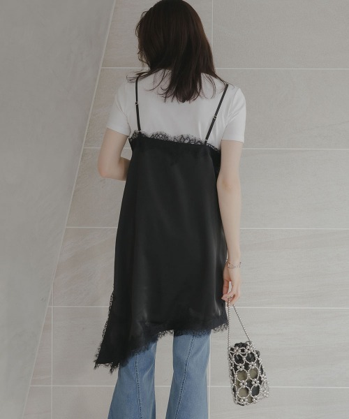 slattgir（スラットジール）の「高身長　サテンレースアシメキャミソールチュニック（トールサイズ）Essenave（キャミソール・レディース・ブラック/ブラウン・TM/TL/TLL/T3L）」の3枚目の写真