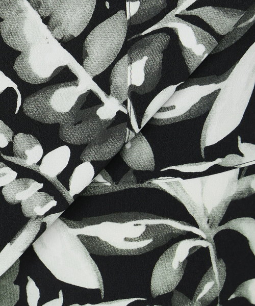 VERMEIL par iena(ヴェルメイユパーイエナ)の「Botanic Flow オールインワン(つなぎ/オールインワン・レディース・その他7・38/36)」の2枚目の写真