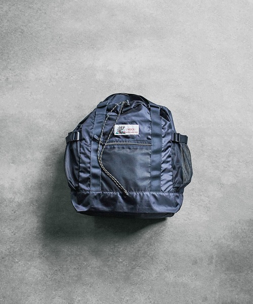 Caribou(カリブー)の「(CARIBOU Mountaineering)LIGHT WEIGHT PACK TOTE(バックパック/リュック・レディース・ブラック/オリーブ・ONE SIZE)」の4枚目の写真