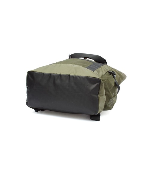 Caribou(カリブー)の「(CARIBOU Mountaineering)LIGHT WEIGHT PACK TOTE(バックパック/リュック・レディース・ブラック/オリーブ・ONE SIZE)」の14枚目の写真