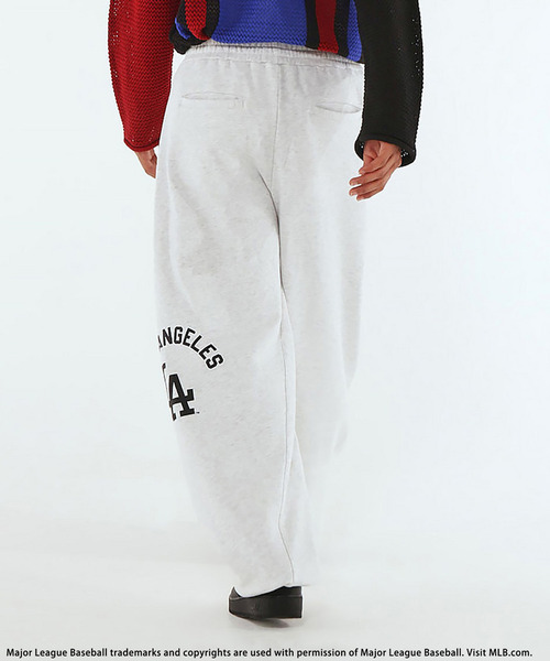 BACK TO THE FIELD（バック トゥー ザ フィールド）の「【MLB】Paneled sweatpants（スウェットパンツ・メンズ・ネイビー/ブラック/グレー・MEDIUM）」の8枚目の写真