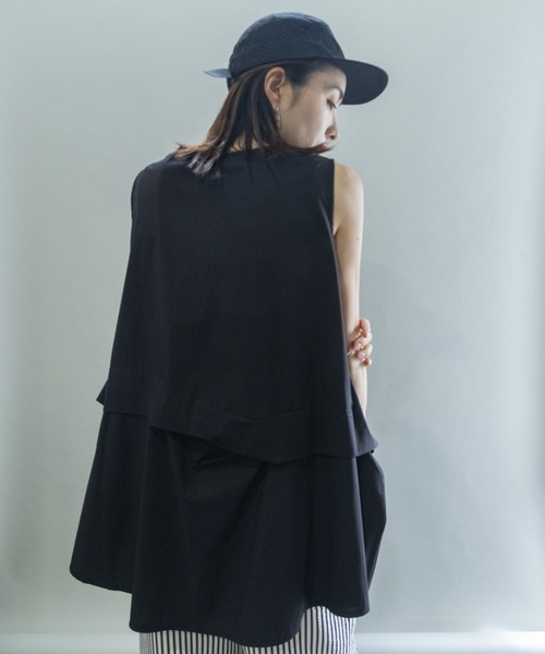 lodie（ロディ）の「タックデザイン　ノースリブラウス（シャツ/ブラウス・レディース・ブラック/ベージュ・FREE）」の16枚目の写真