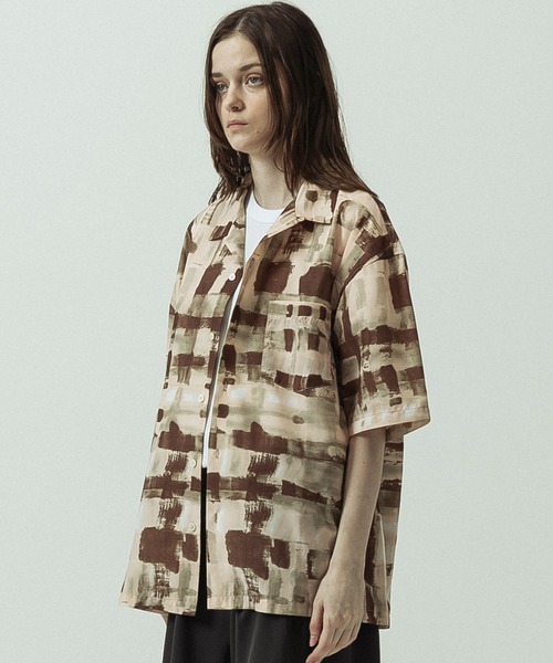SLICK(スリック)の「【SLICK/スリック】Abstract Printed Open Collar Shirt/アブストラクトプリントオープンカラーシャツ(シャツ/ブラウス・メンズ・ブラウン/ベージュ・3/2/1)」の7枚目の写真
