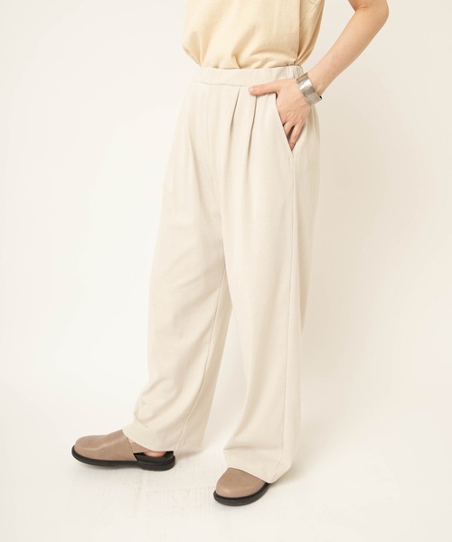 RNA-N（アールエヌエーエヌ）の「R4466 イージーカットタックパンツ（その他パンツ・レディース・グレイッシュベージュ/ブラウン/チャコール・FREE）」の10枚目の写真