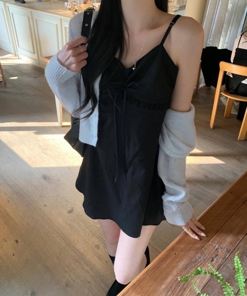 FAVORITO(ファヴォリート)の「袖なしショートキャミワンピース(ワンピース・レディース・オフホワイト/ブラック・F)」の7枚目の写真