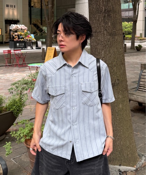 ADAMASTE（アダマスト）の「Western Stripe Lose Shirt - ウエスタンストライプルーズシャツ（シャツ/ブラウス・メンズ・アイボリー/ベージュ/サックスブルー・MEDIUM/LARGE）」の3枚目の写真