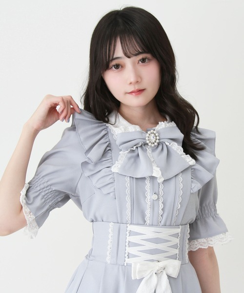DearMyLove(ディアマイラブ)の「フリルギャザーリボンブラウス(シャツ/ブラウス・レディース・ブルーグレー/ホワイト/ブラック・MEDIUM/3L/LARGE)」の9枚目の写真