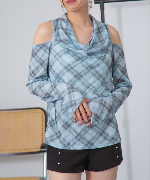 Chiina(チーナ)の「Chiina / 肩あきドレープネックカットソー(Tシャツ/カットソー・レディース・グレー/ホワイト/ブルー・FREE)」の12枚目の写真