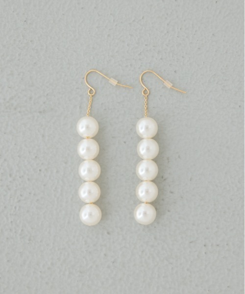 AZUL by moussy(アズールバイマウジー)の「パール/メタルボールピアス(ピアス(両耳用)・レディース・シルバー/ホワイト・FREE)」の2枚目の写真