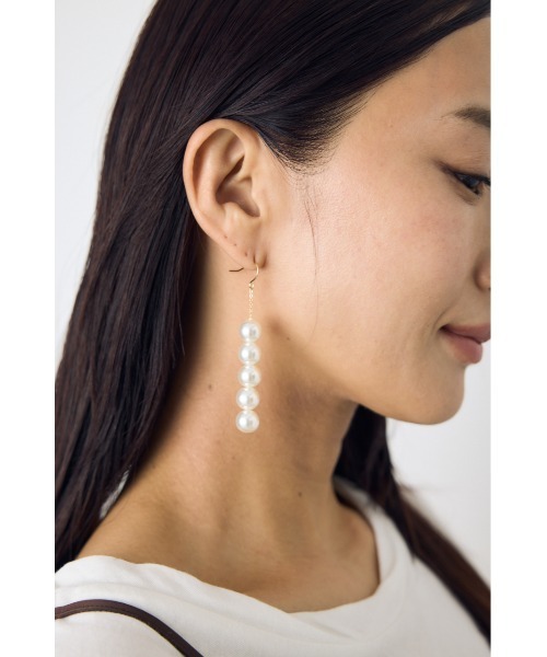 AZUL by moussy(アズールバイマウジー)の「パール/メタルボールピアス(ピアス(両耳用)・レディース・シルバー/ホワイト・FREE)」の8枚目の写真
