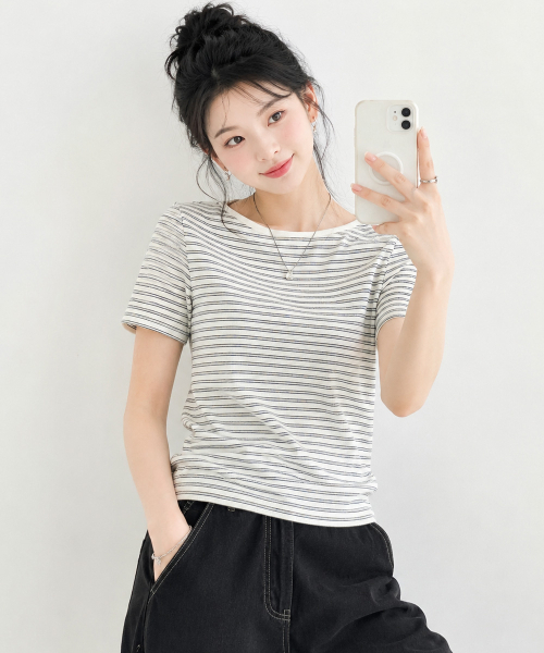 CHASECULT(チェイスカルト)の「レディースストライプリブ半袖Tシャツ-FBRG5863D01(Tシャツ/カットソー・レディース・ホワイト・85/90/95)」の1枚目の写真