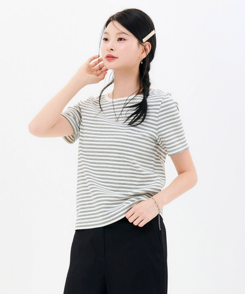 CHASECULT(チェイスカルト)の「レディースストライプリブ半袖Tシャツ-FBRG5863D01(Tシャツ/カットソー・レディース・ホワイト・85/90/95)」の2枚目の写真