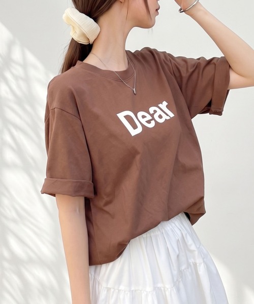 Eclat one(エクラワン)の「大人のこなれロゴ。Dearフロントロゴ・オーバーサイズTシャツ(Tシャツ/カットソー・レディース・グレー/ネイビー/ブラウン/ホワイト・FREE)」の3枚目の写真