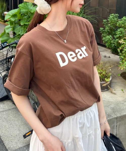Eclat one(エクラワン)の「大人のこなれロゴ。Dearフロントロゴ・オーバーサイズTシャツ(Tシャツ/カットソー・レディース・グレー/ネイビー/ブラウン/ホワイト・FREE)」の7枚目の写真