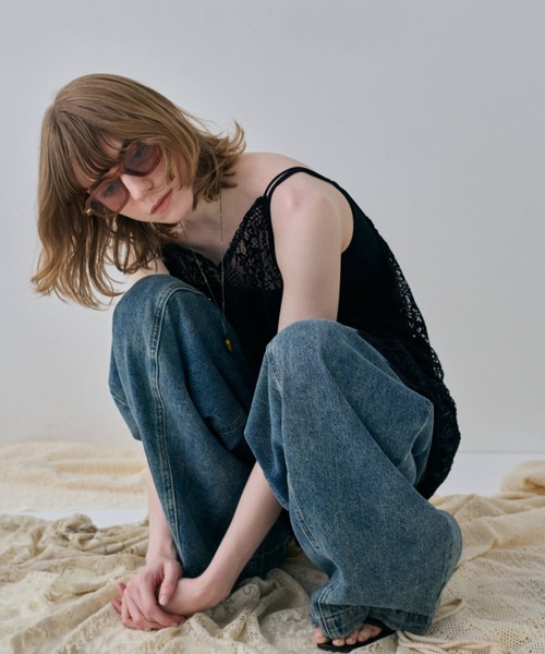 flaeu(フラユ)の「Barrel Curve Denim(デニムパンツ・レディース・ブルー・MEDIUM/SMALL)」の2枚目の写真