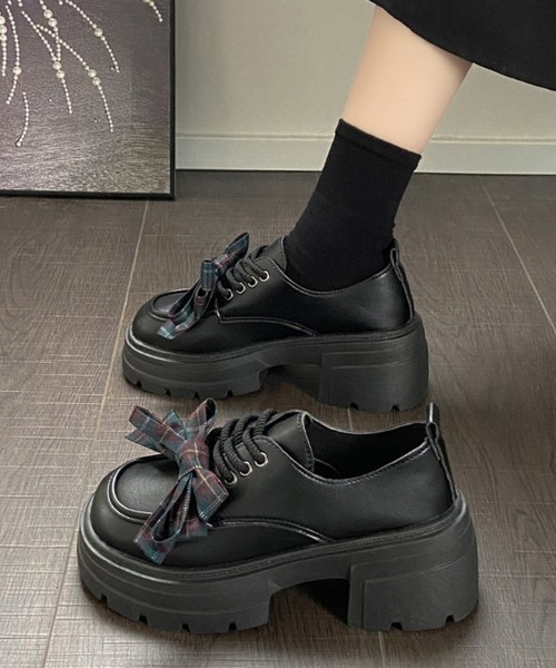 Miniministore(ミニミニストア)の「チェックリボン厚底ローファーレースアップ(ローファー・レディース・ブラック/ブラウン・22.5cm/24.5cm/24.0cm/23.5cm/23.0cm)」の2枚目の写真