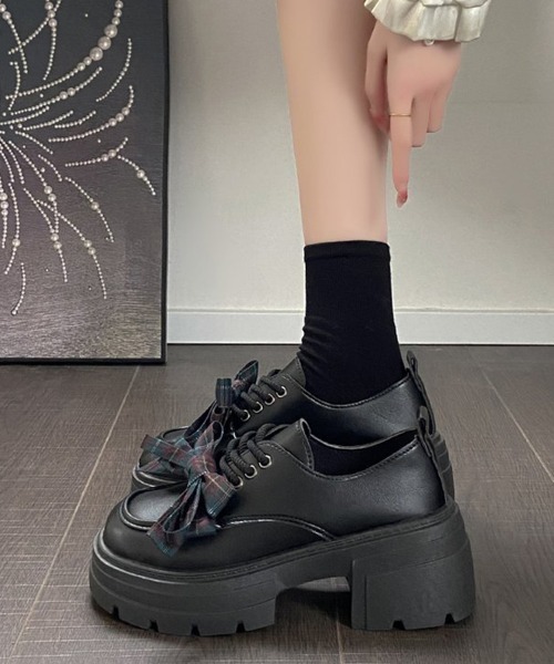 Miniministore(ミニミニストア)の「チェックリボン厚底ローファーレースアップ(ローファー・レディース・ブラック/ブラウン・22.5cm/24.5cm/24.0cm/23.5cm/23.0cm)」の14枚目の写真
