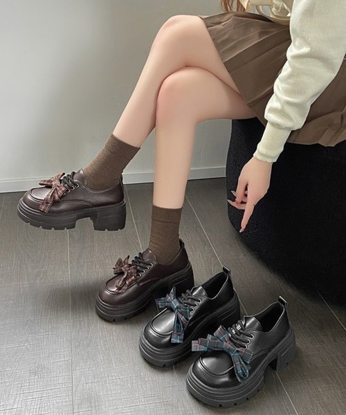 Miniministore(ミニミニストア)の「チェックリボン厚底ローファーレースアップ(ローファー・レディース・ブラック/ブラウン・22.5cm/24.5cm/24.0cm/23.5cm/23.0cm)」の16枚目の写真