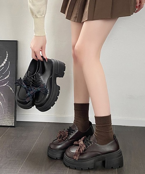 Miniministore(ミニミニストア)の「チェックリボン厚底ローファーレースアップ(ローファー・レディース・ブラック/ブラウン・22.5cm/24.5cm/24.0cm/23.5cm/23.0cm)」の17枚目の写真
