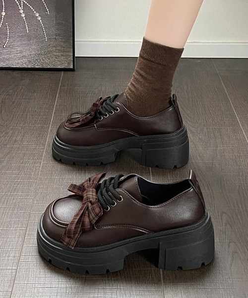 Miniministore(ミニミニストア)の「チェックリボン厚底ローファーレースアップ(ローファー・レディース・ブラック/ブラウン・22.5cm/24.5cm/24.0cm/23.5cm/23.0cm)」の18枚目の写真