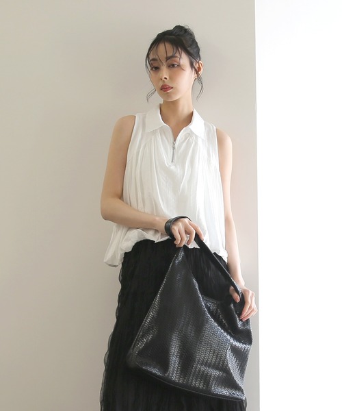No one knows(ノーワンノーズ)の「ZOZO限定 ポーチ付き編み込み風デザインワンハンドルトートバッグ(トートバッグ・レディース・ブラック/ダークブラウン・FREE)」の21枚目の写真