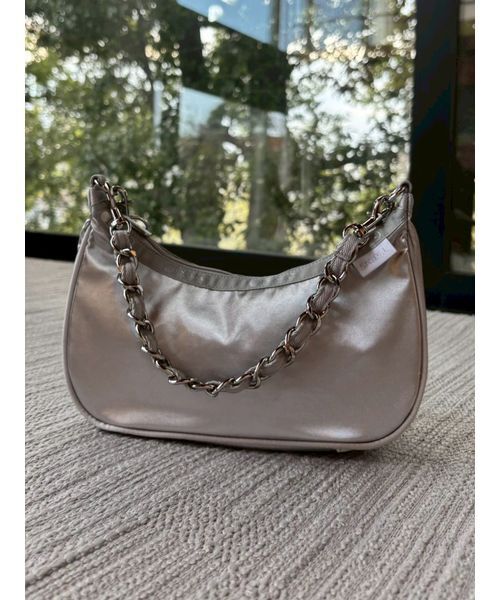 LeSportsac(レスポートサック)の「【SNIDEL×LeSportsac】CHAIN SM CONV HOBO(ショルダーバッグ・レディース・シルバー/イエロー/ブラック・F)」の9枚目の写真