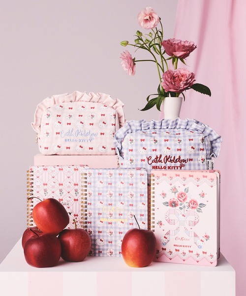 Cath Kidston × Hello Kitty フリルポーチ（ポーチ）｜Cath Kidston