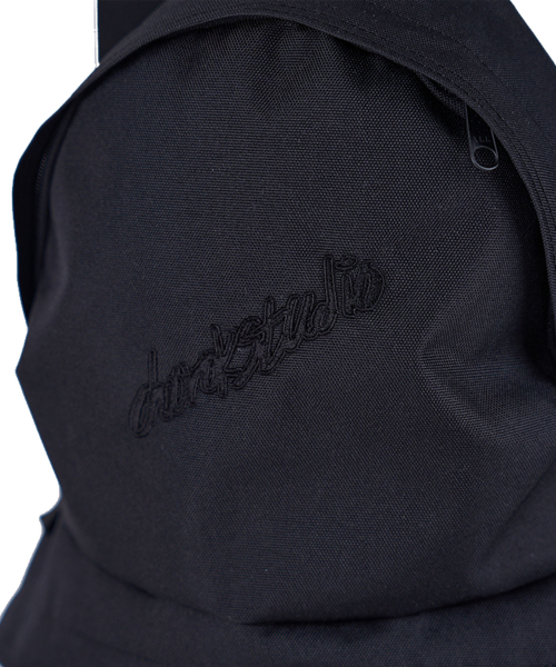 CHOROK STUDIO（チョロクスタジオ）の「Thumb Bag #2 (Black)（バックパック/リュック・レディース・その他・FREE）」の4枚目の写真