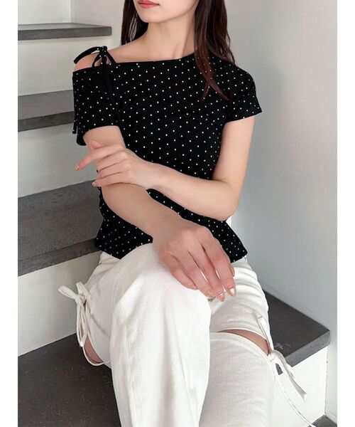 RESEXXY(リゼクシー)の「ワンショルTシャツ(Tシャツ/カットソー・レディース・アイボリー/ブラック・FREE)」の2枚目の写真