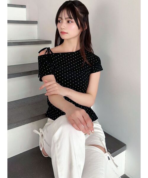 RESEXXY(リゼクシー)の「ワンショルTシャツ(Tシャツ/カットソー・レディース・アイボリー/ブラック・FREE)」の7枚目の写真
